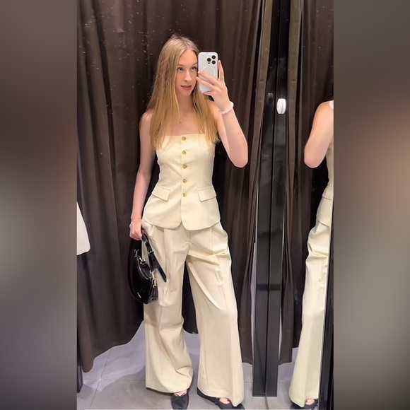 ZARA BUTTONED VEST TOP - Picture 10 of 17